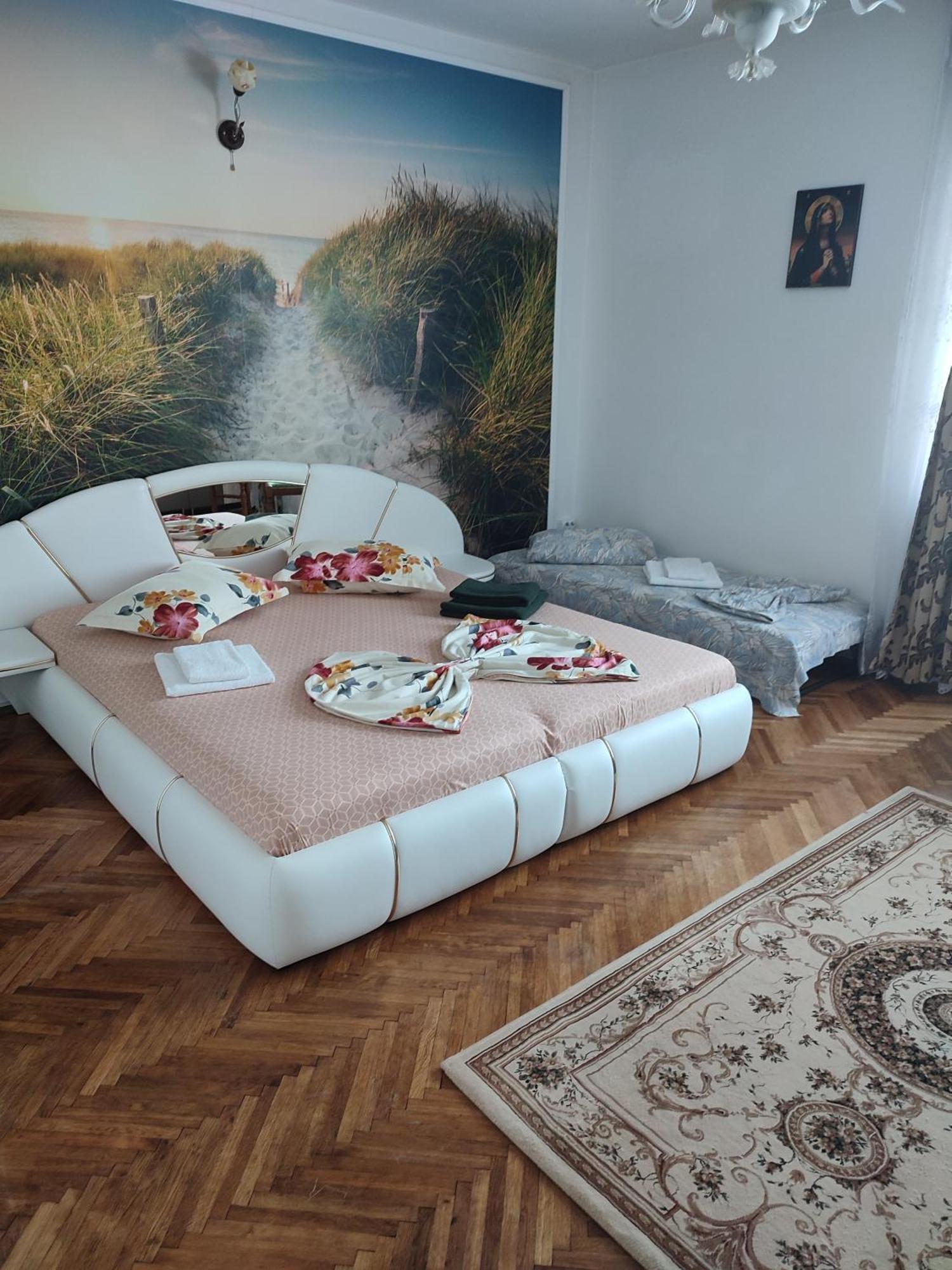 מלון Orşova Casa Rebeca מראה חיצוני תמונה