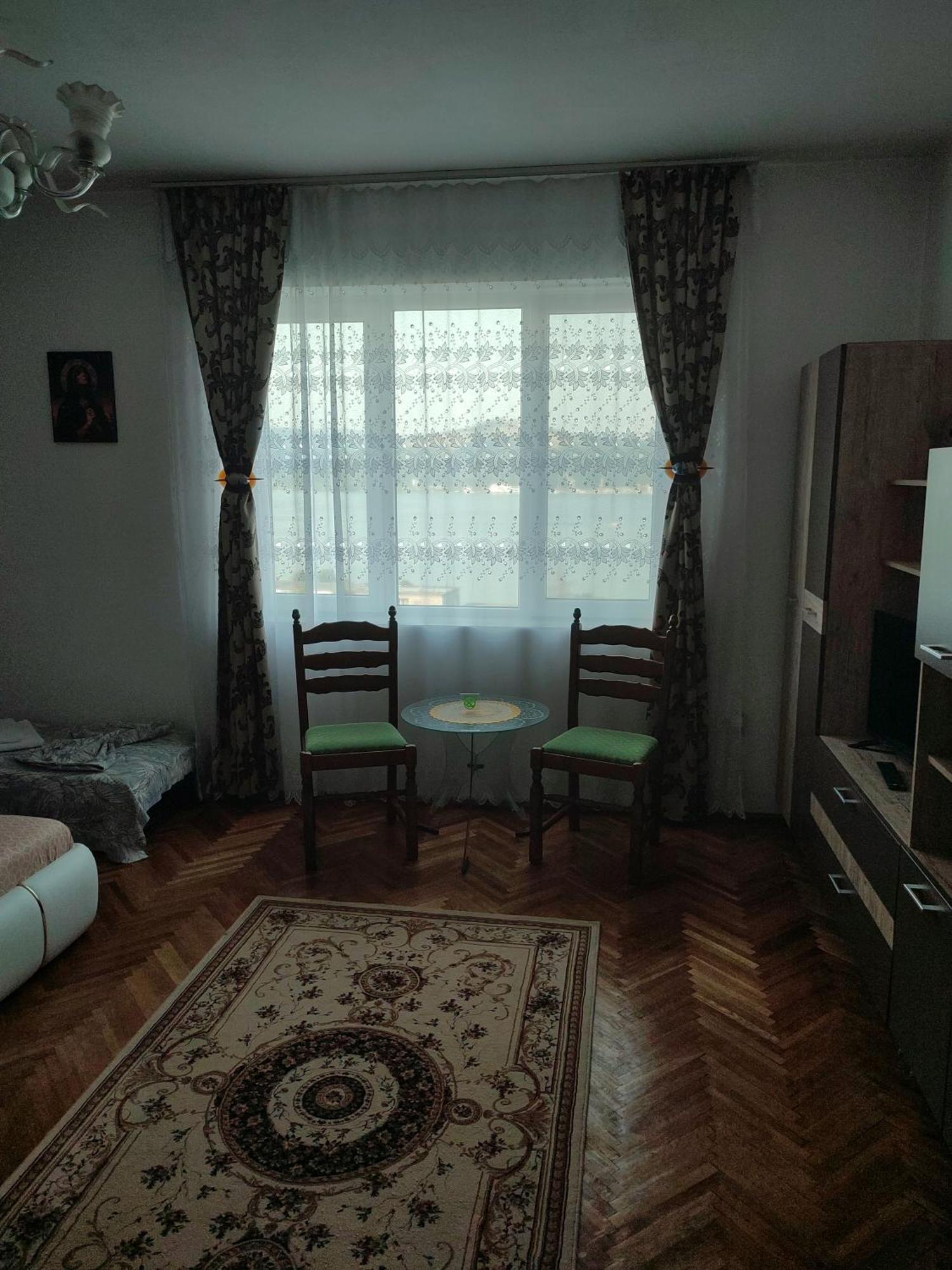 מלון Orşova Casa Rebeca מראה חיצוני תמונה
